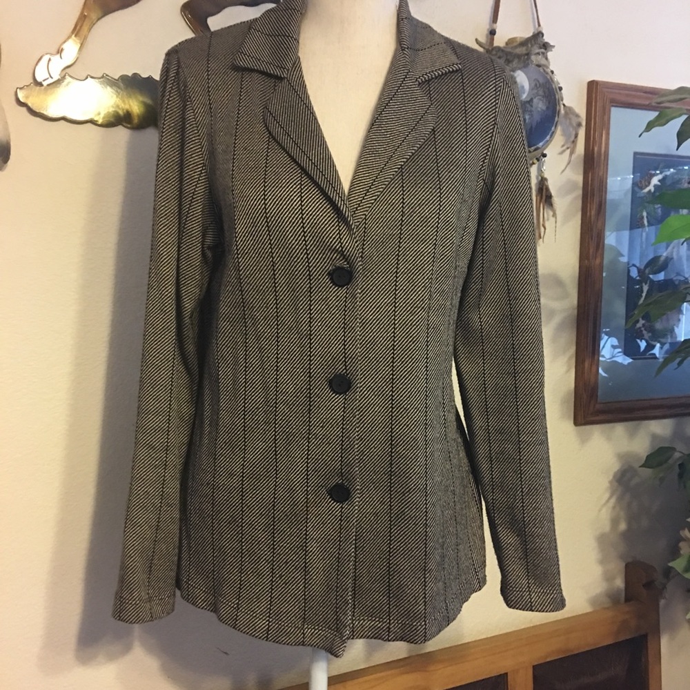 Ingredients tan/black pattern button front jacket